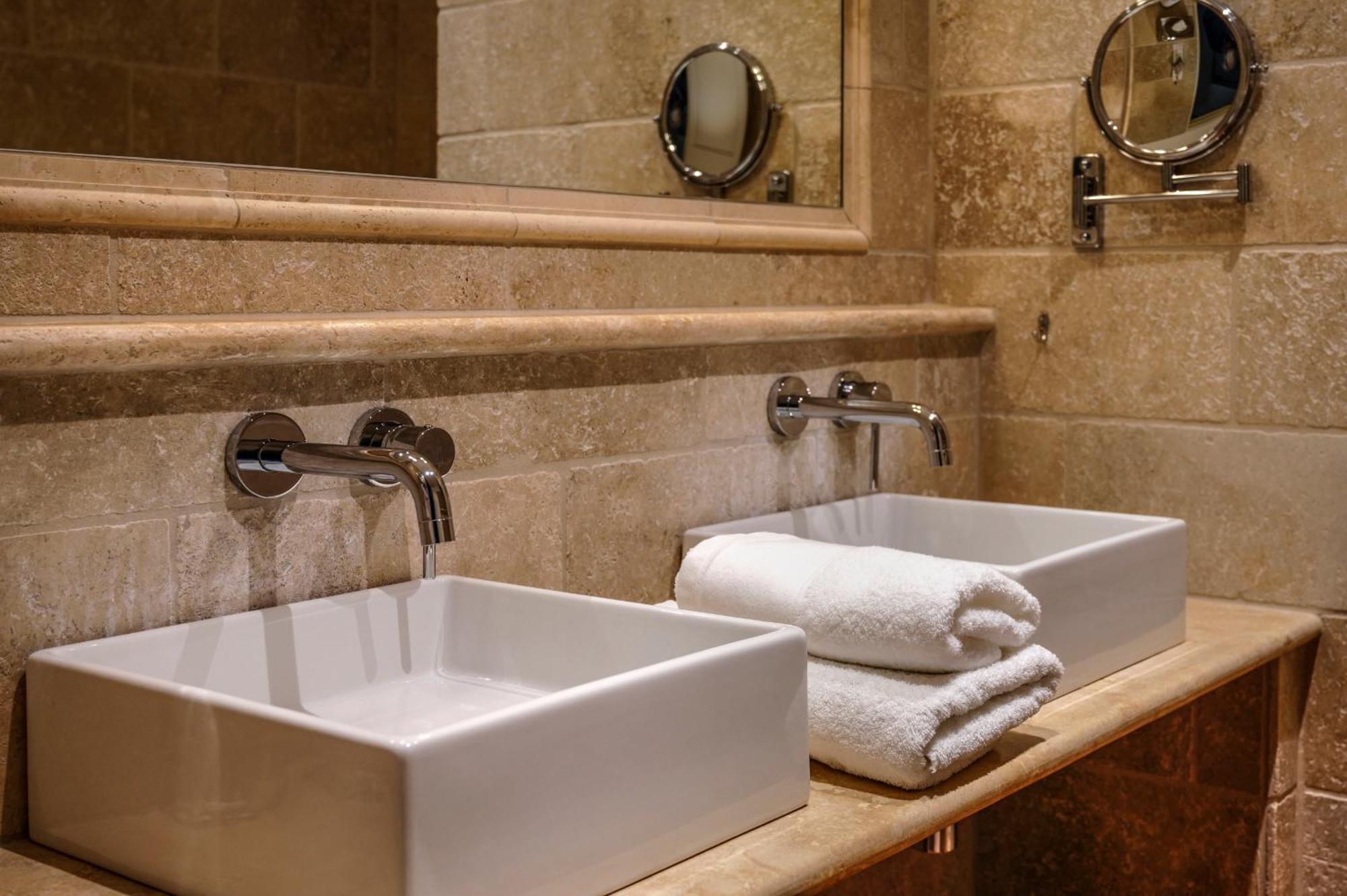 Charembeau Hotel Forcalquier Kültér fotó