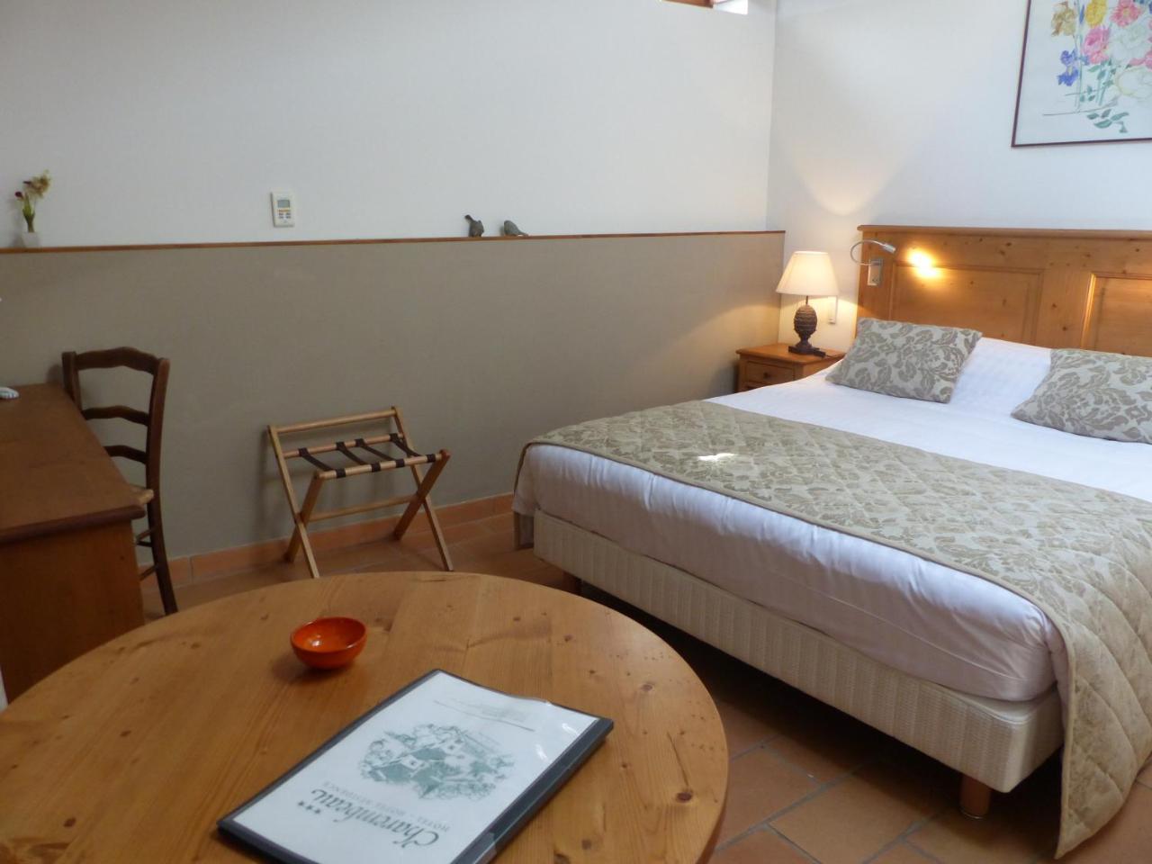 Charembeau Hotel Forcalquier Kültér fotó